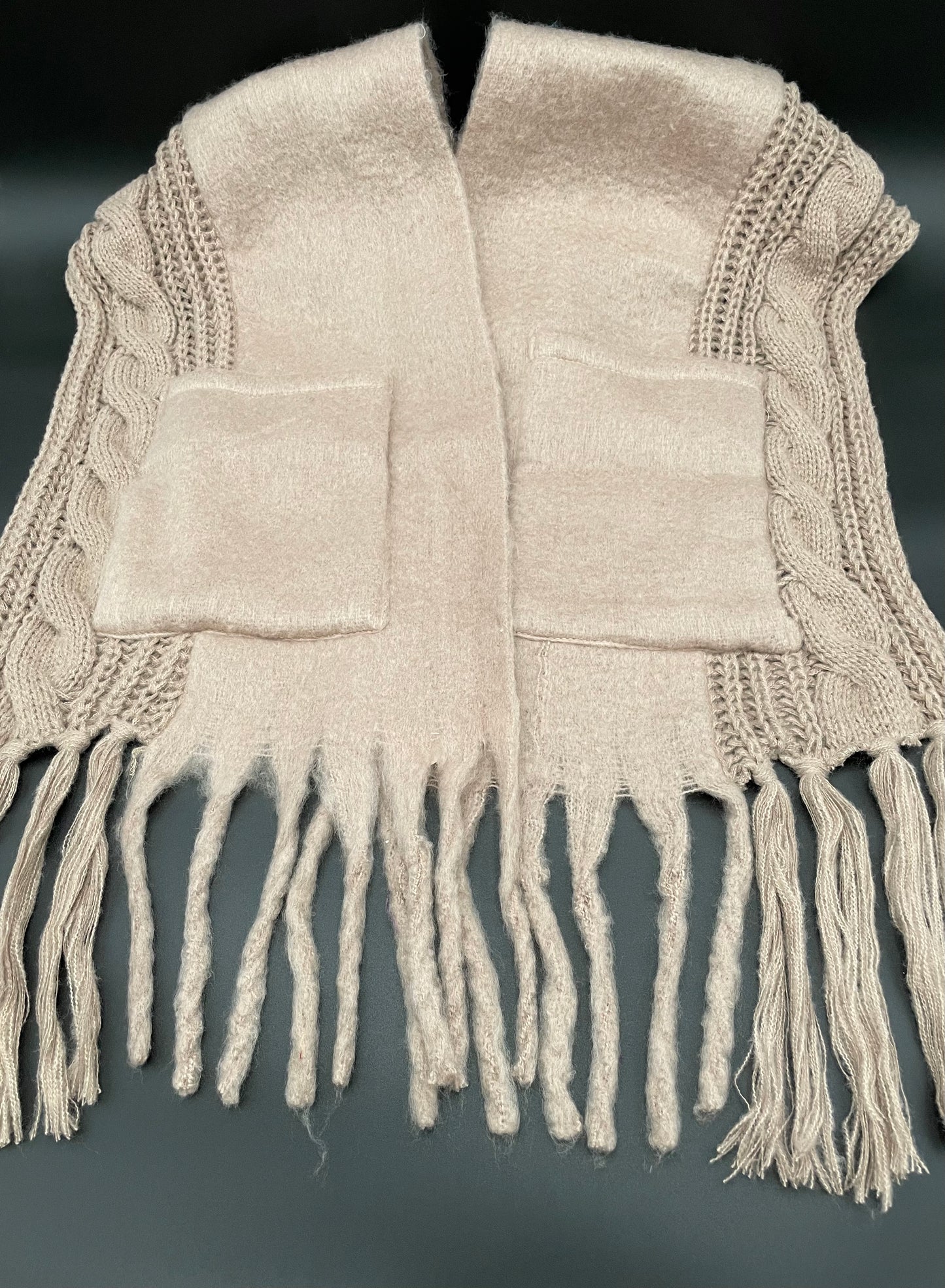 Women’s Fringe Pocket Scarf