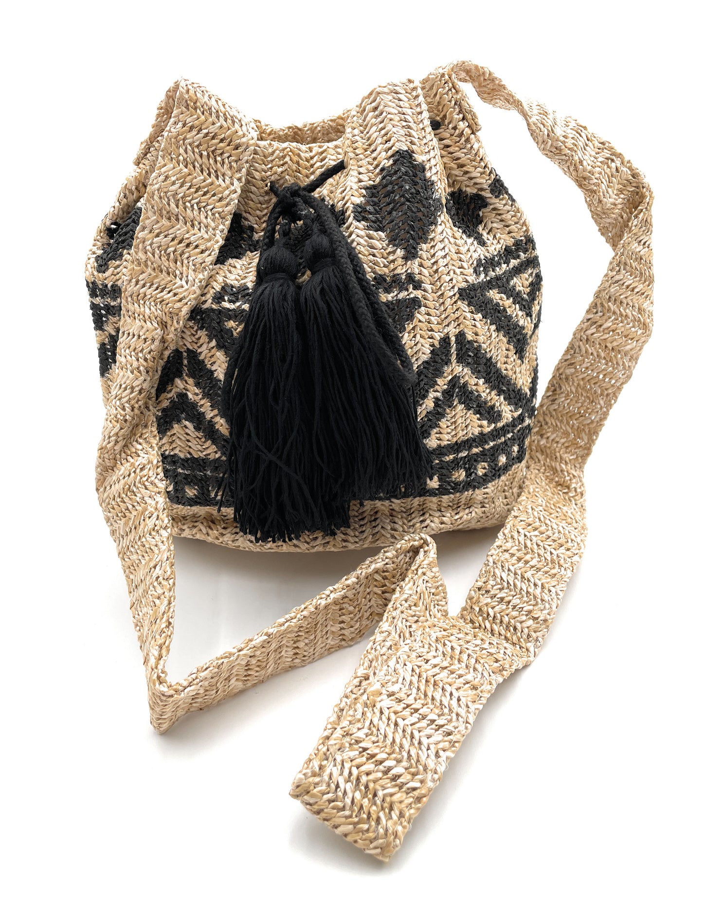 Casual Tribal Straw Crossbody Bucket Bag with Tassel Drawstring